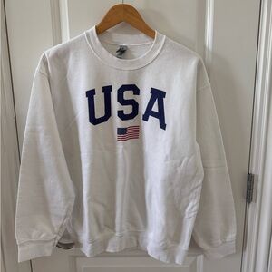 USA Sweatshirt Size Medium